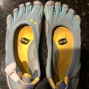 Vibram Toe shoes
